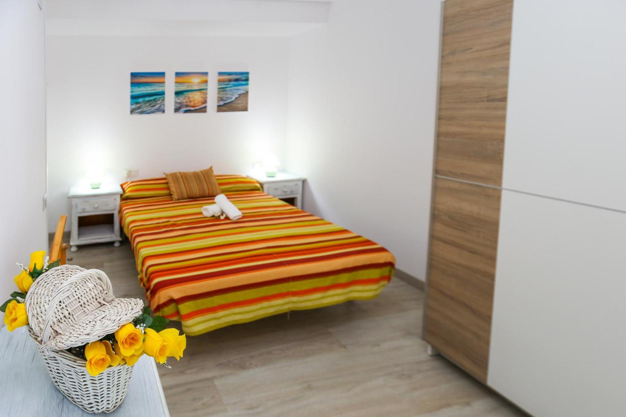 Punta Prima Roma Planet Costa Dorada Apartment ลาปีเนดา ภายนอก รูปภาพ